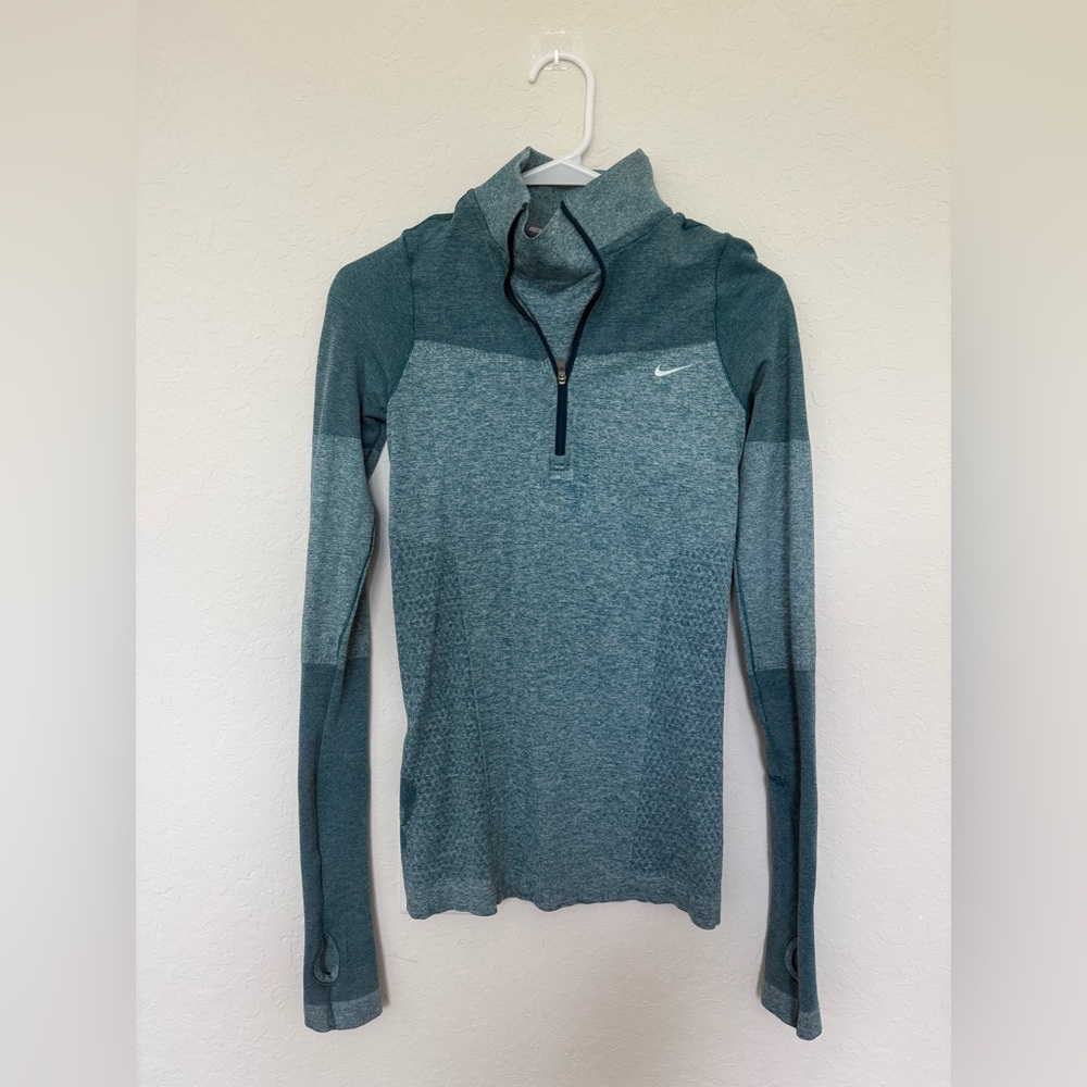 Nike Running Women's Knit Long Sleeve 1/4 zip and thumb holes